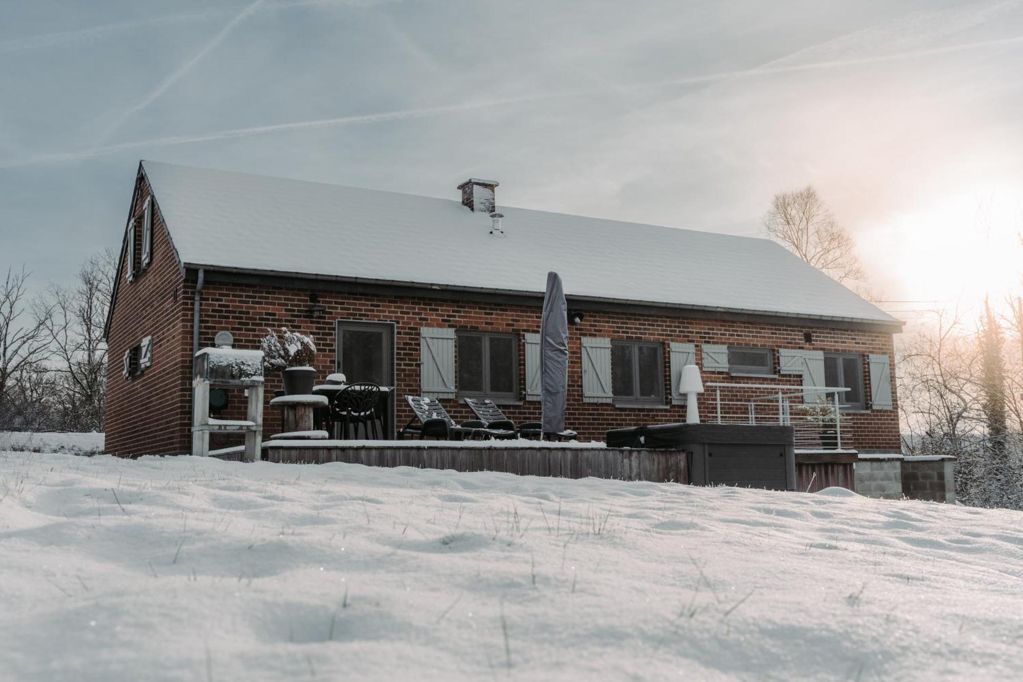 Villa Adurbuy Avec Jacuzzi Luaran gambar